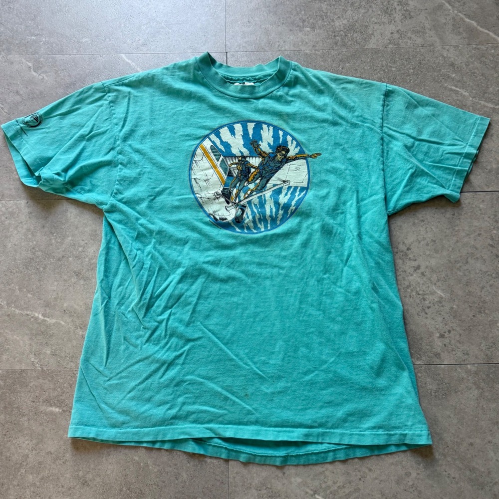 Vintage 90s Hanes Skydiving Graphic T-Shirt XL